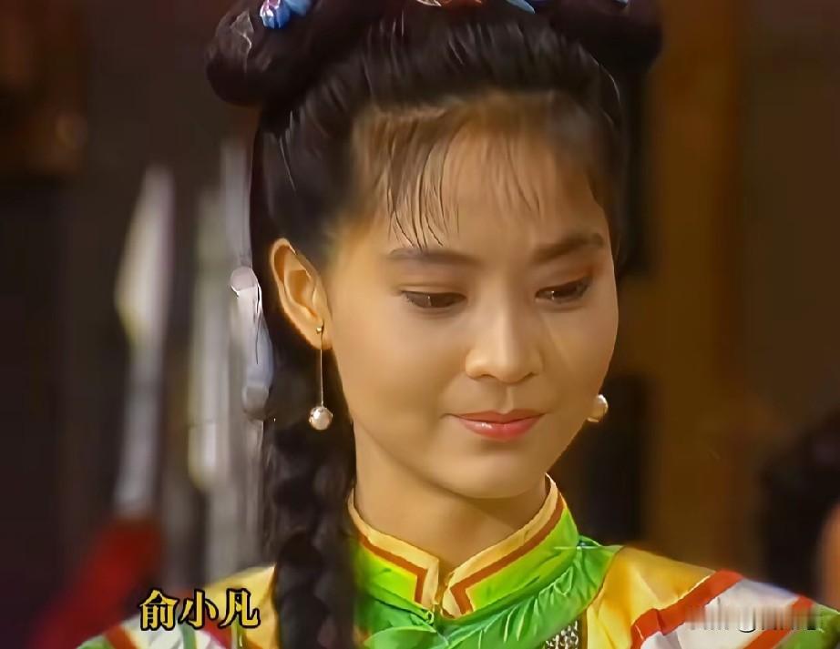 当俞小凡穿上和林心如一样的服装时，一场跨越年代的“古装美人”碰撞就上演了。俞小凡