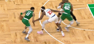 又来！！！布里奇斯关键摁帽抢断，尼克斯20分逆转凯尔特人，客场再下一城！尼克