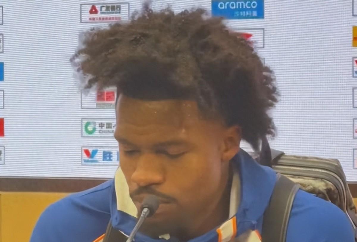 上海队在豪取七连胜后迎战憋着劲的山东队，半场曾狂轰41分建立21分优势，