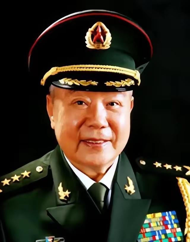 1983年，他由师长破格提拔，直接当了第21军军长。1985年，百万大裁军，他由