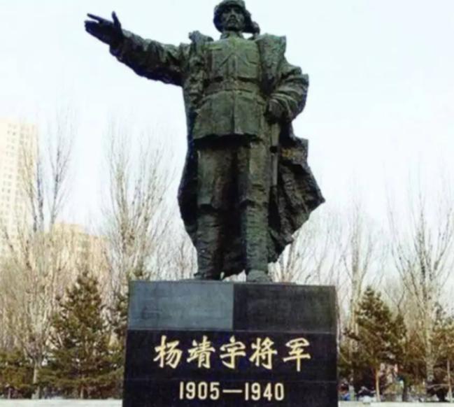 1951年，北京审讯室内，一个特务突然求饶：“饶了我吧！我告诉你们一个秘密，害死