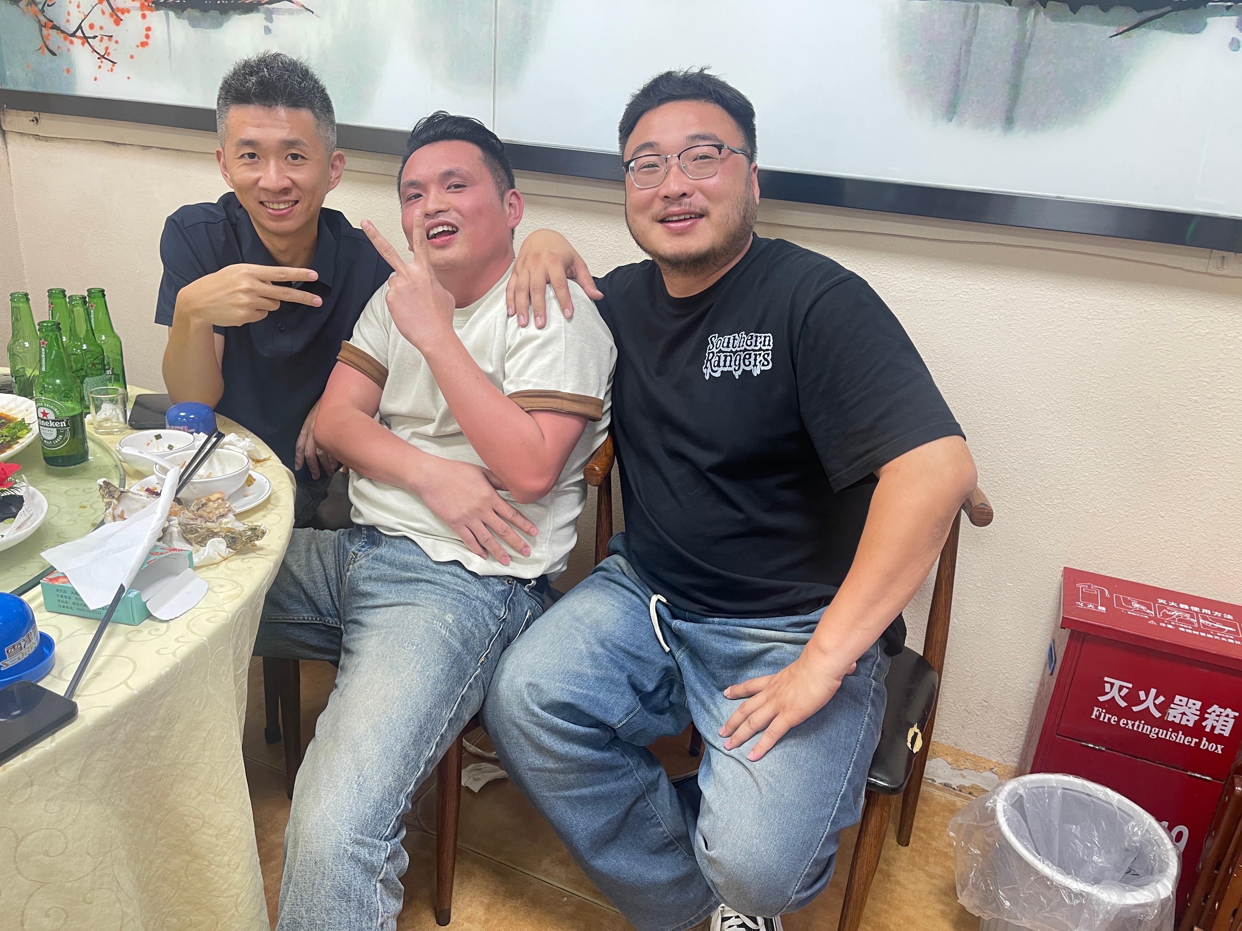 难得好兄弟从泉州过来一趟，尽兴厦门