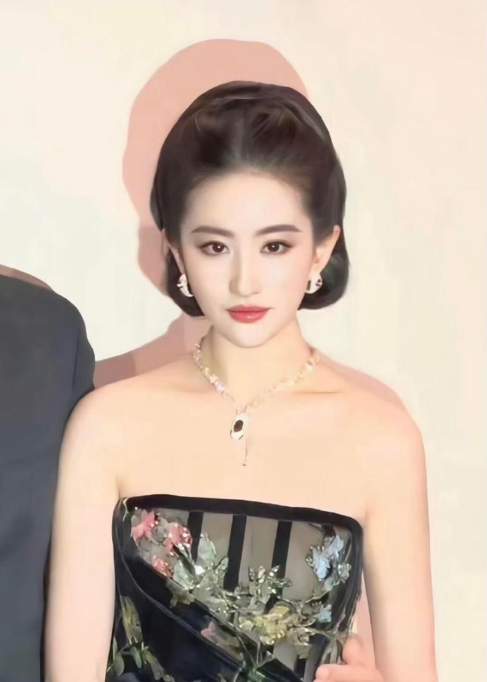 “不上镜”还美成这样刘亦菲你是想怎样