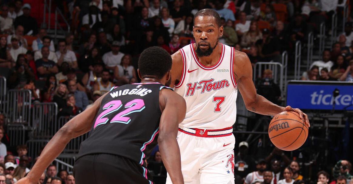 为什么大家都不看好火箭原因很简单不是因为这个球队实力不够，而是球队主教练乌度