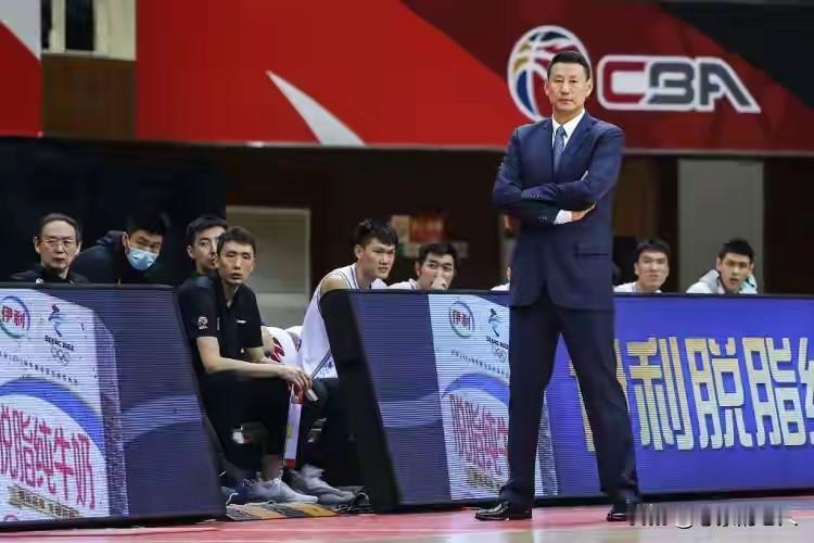李楠任北汽队主教练，凝聚力决不是问题二点说明问题一点是：北汽虽大牌云集，上赛