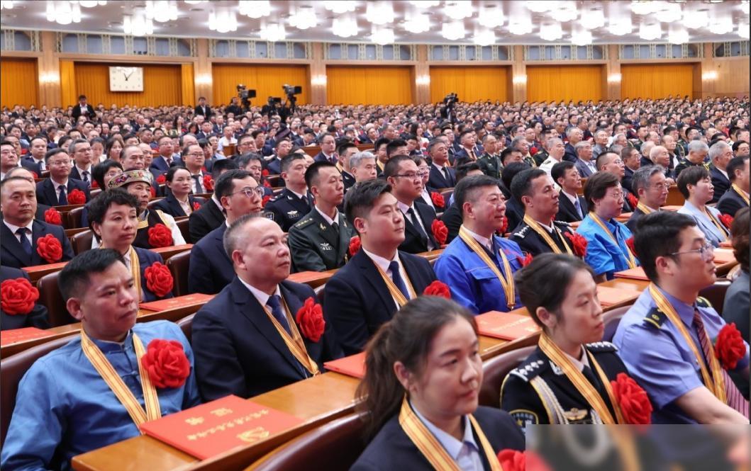 建党105周年大会上，中方发出统一强音，和5年前相比措辞有变，这事儿真不能只看成