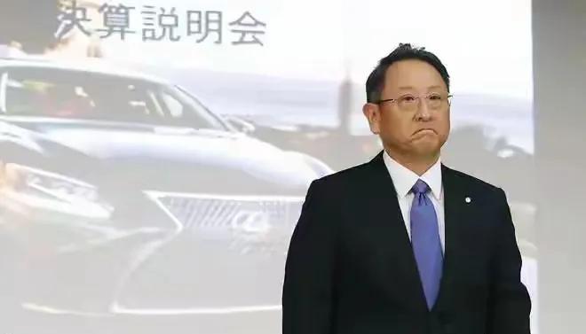 日本汽车产业面临前所未有的冬天。这时候日本汽车的产业销量已经比往年下降了44%。