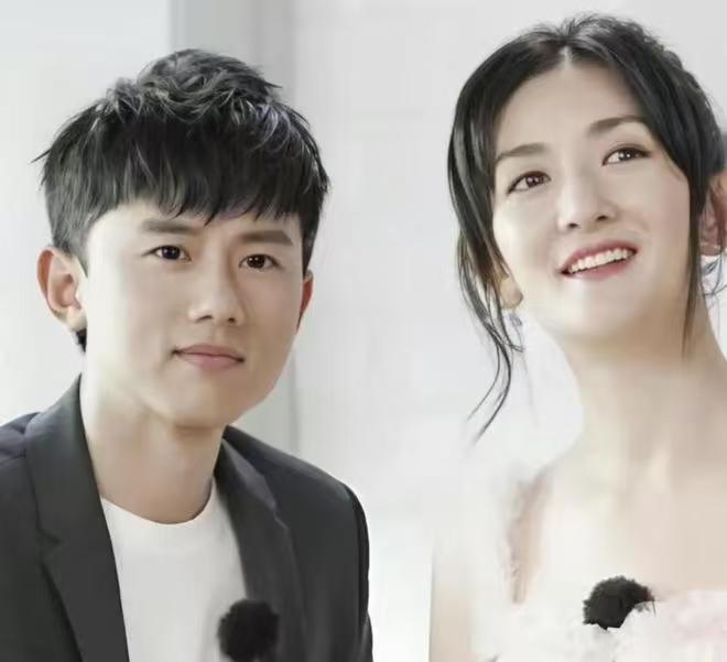 谢娜这次真悬了！连张杰都救不了？收礼风波刚过去，她投资的“唱吧”又被官方点名！用