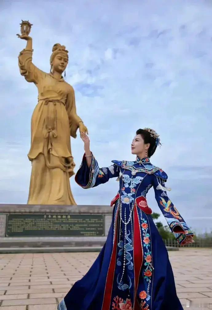 刘涛这一身还确实挺妈祖的～妈祖电视剧除了她的确实想不到别人了