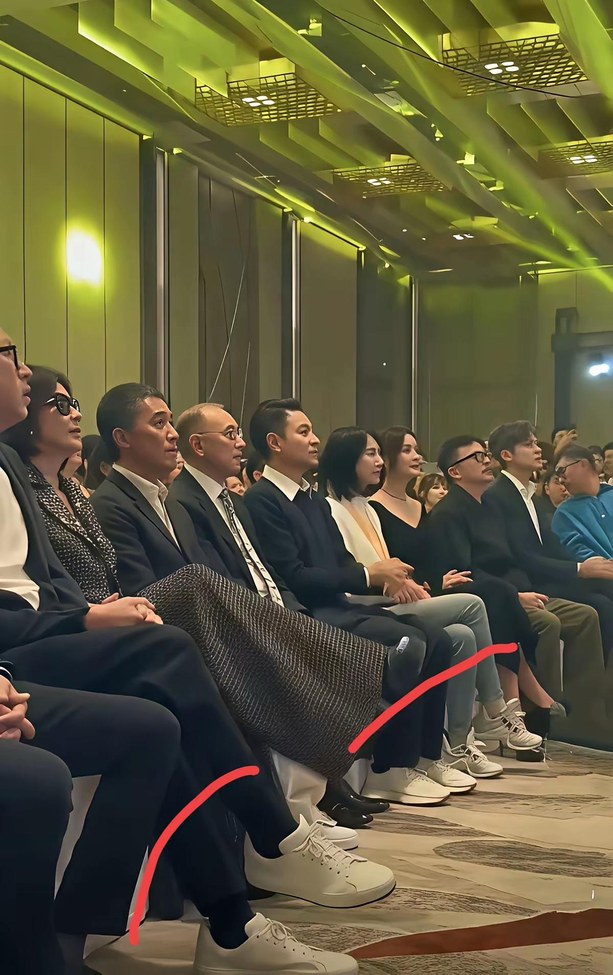 为啥不穿解放鞋？