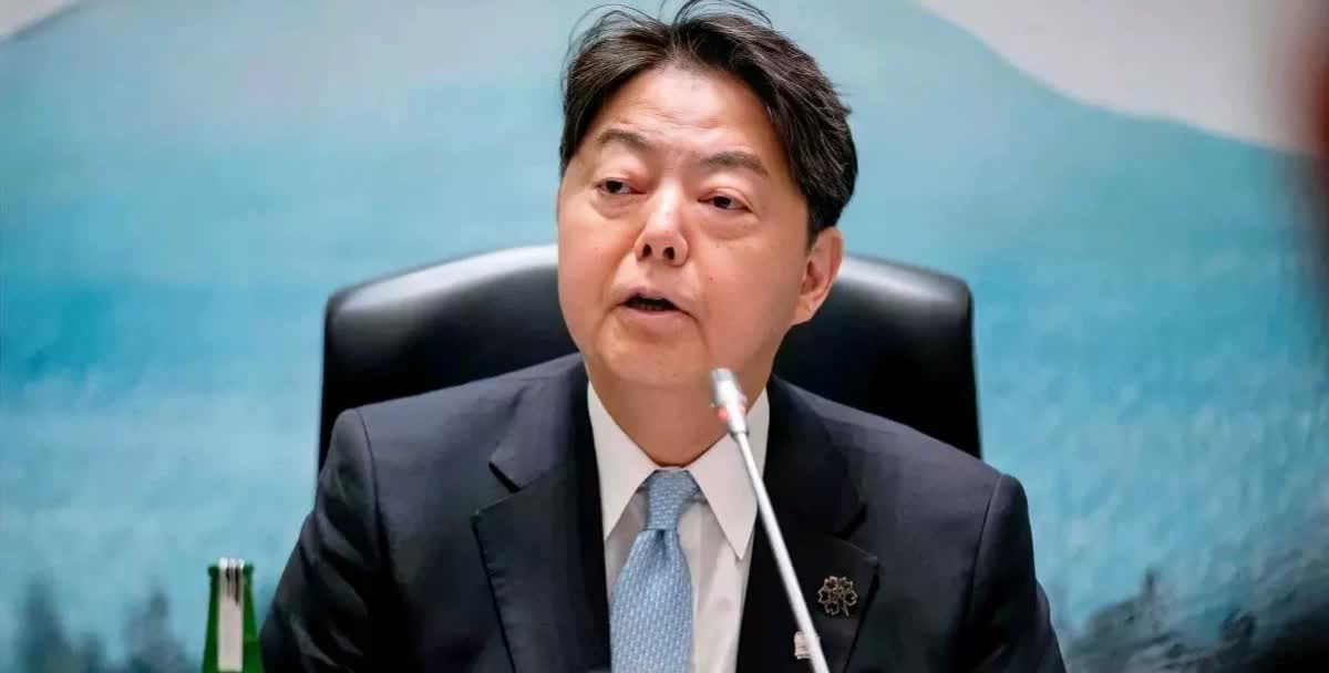 共同社消息，当地时间10日，日本内阁官房长官林方正宣布，基于日俄外交关系恶化，及