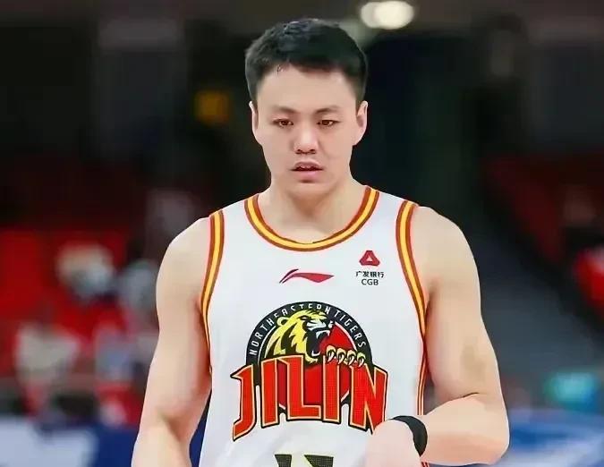 下赛季，值得留意的三支球队！1.上海队2.广东队3.辽宁队上海队在