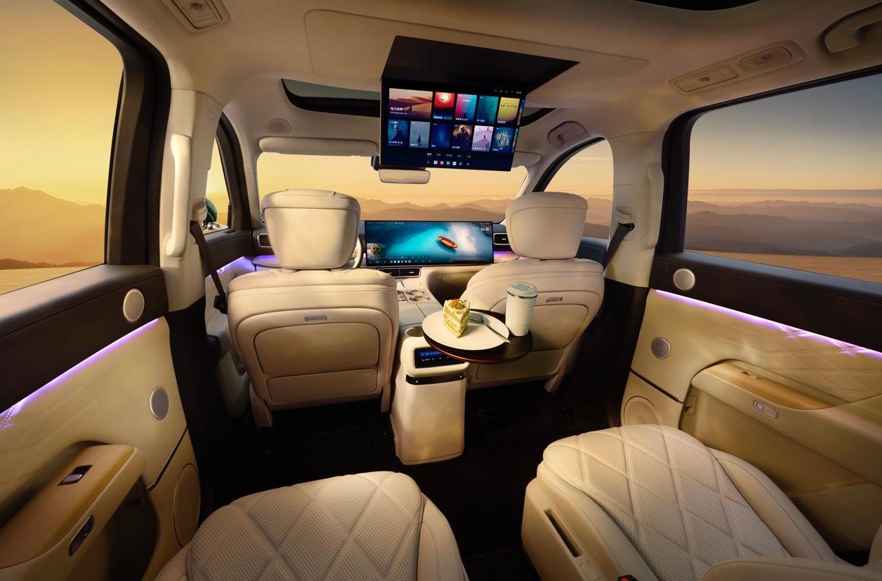 风云T12上市让百万豪华触手可及大家选家用SUV的时候最关注什么呢?家庭用户应该