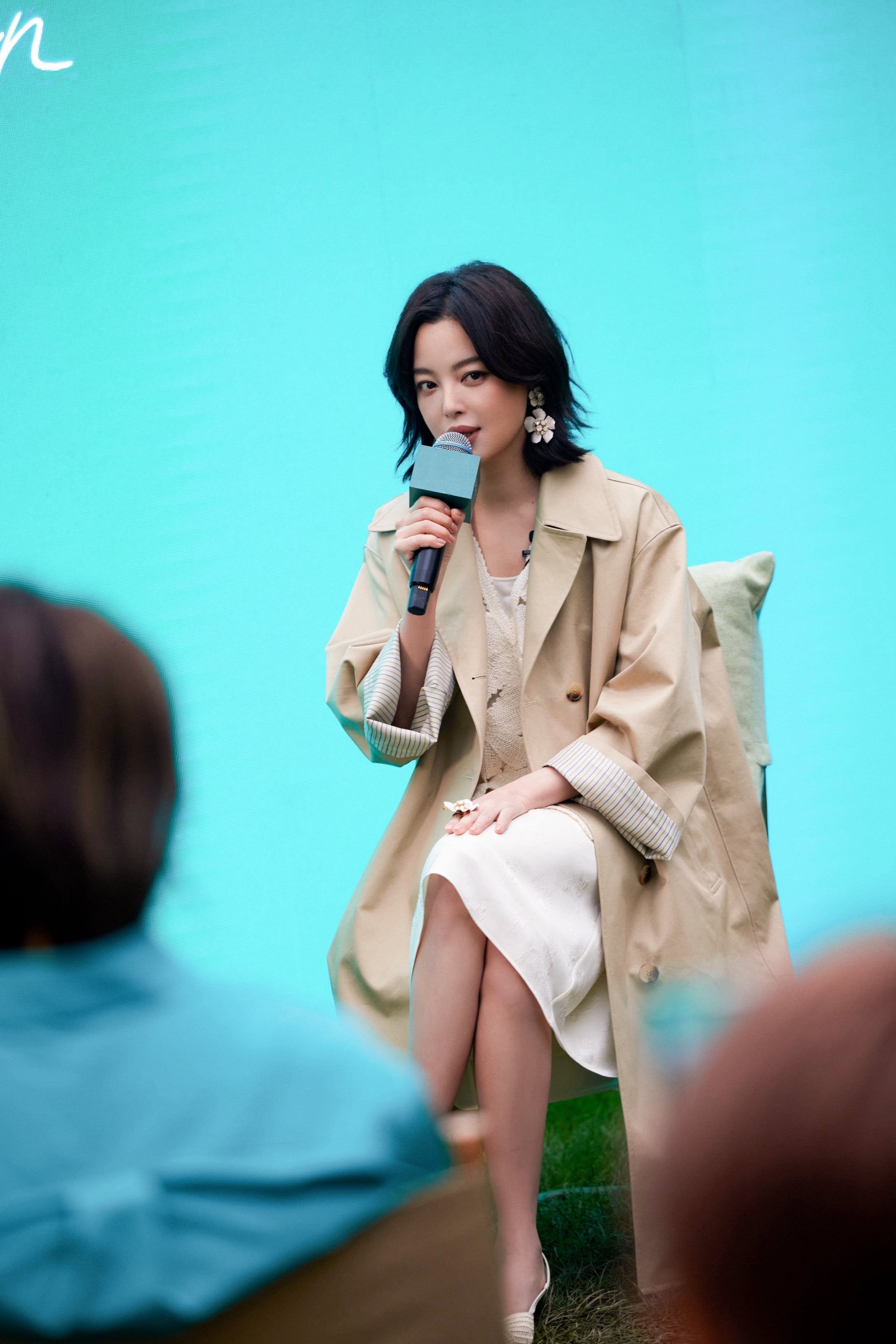 奔赴春日，与“影后”一起尽兴生长~品牌代言人辛芷蕾新造型！轻盈亮相ER