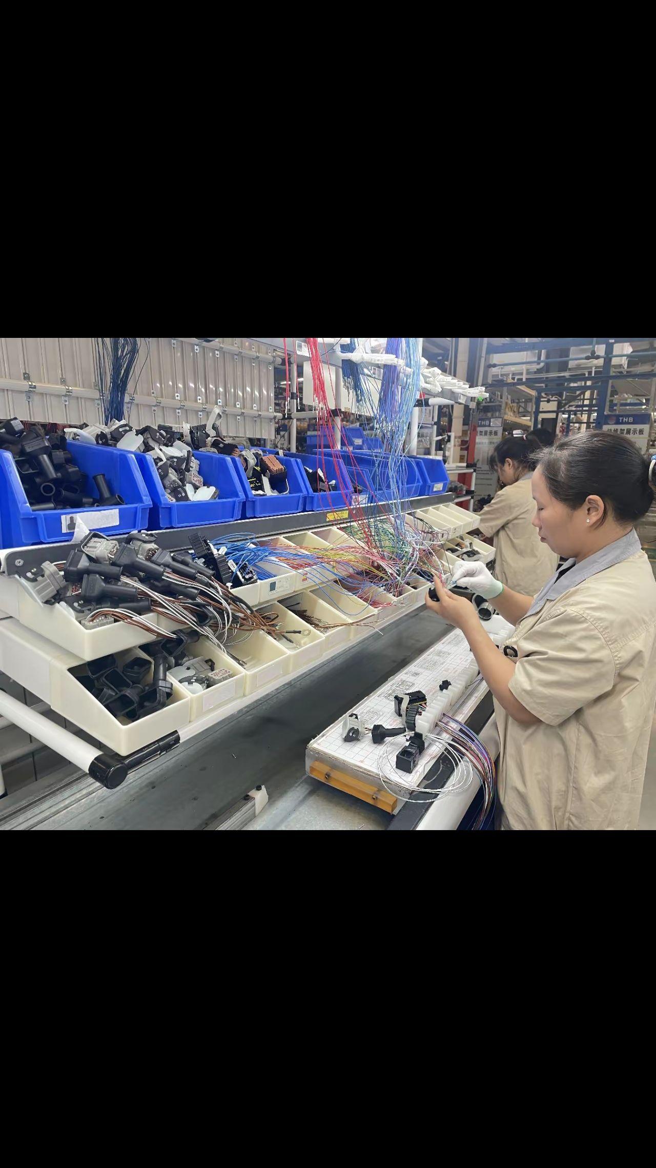 哦，上班赚钱养家糊口