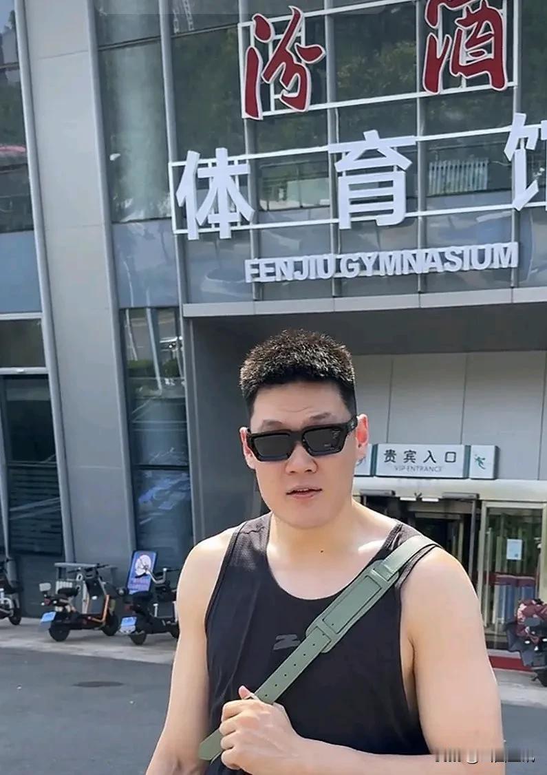 三年顶薪！张宁对山西汾酒男篮给予顶薪做出回应！张宁说:其实早在随国家队在西班牙