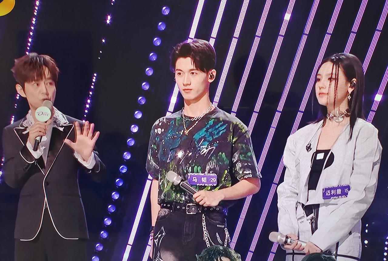 马韬太聪明了湖南卫视声鸣远扬2025总决赛7进6正在直播当中，刚刚登场的、上周