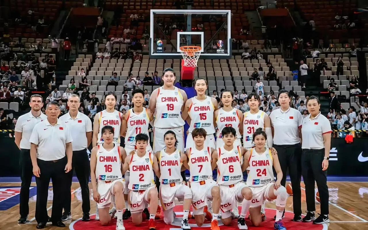 大热倒灶，中国女篮81-90负于老对手日本队，无缘女篮亚洲杯决赛。尽管赛前大家对