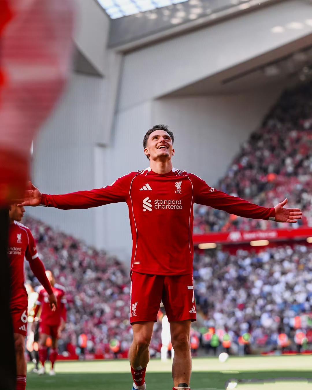 维尔茨目前在利物浦7球8助攻，大家还满意吗？上赛季在勒沃库森，他16球14助