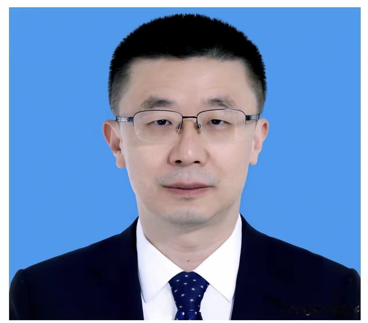 真没想到！6月2号，青岛市城阳区委书记吕鹏主动投案的消息传开，身边不少青岛的朋友