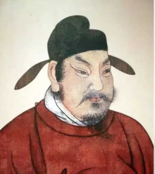 姚崇曾预见到了唐玄宗的结局。姚崇是唯一一位被毛主席称赞的宰相，姚崇在死前对宋璟说：李隆基太过于重情，