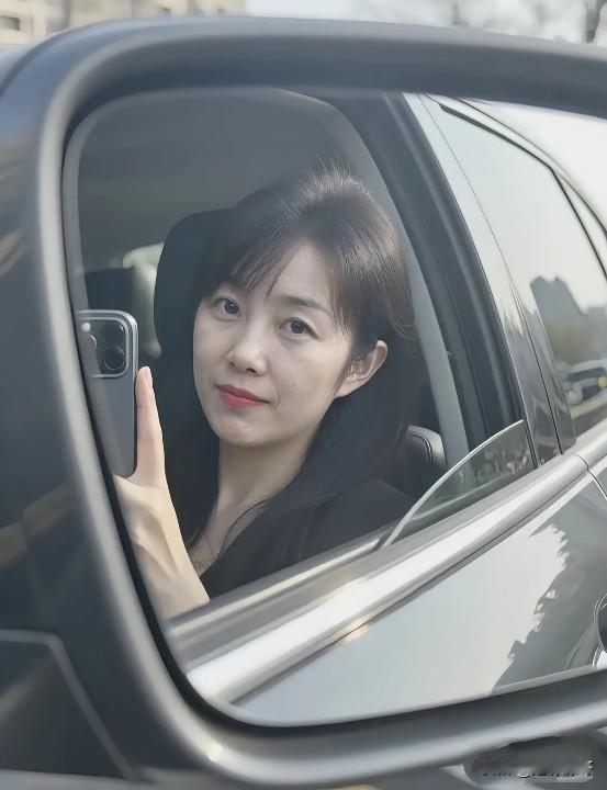 她说她只有20岁，你们信不信？