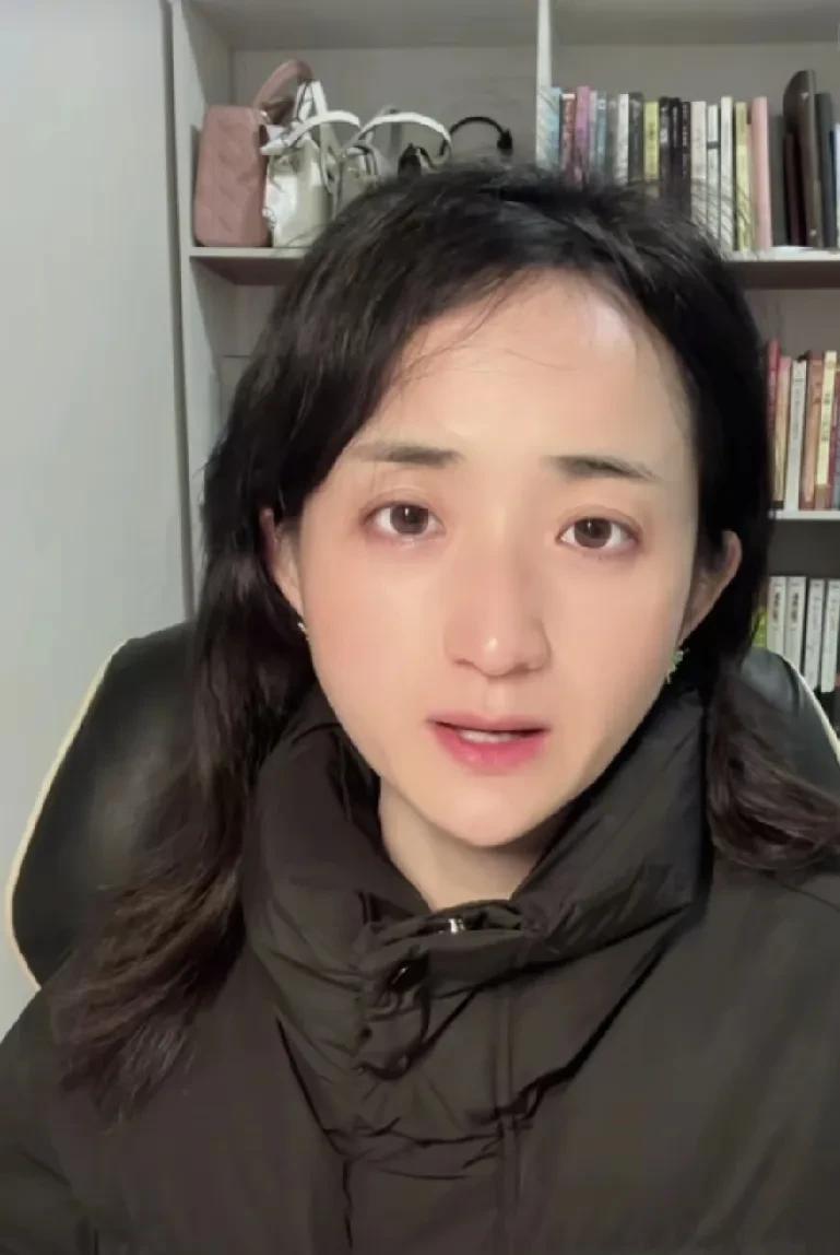 大龄网红剩女雅典娜，因为杀猪盘诈骗，疑似身患重度抑郁，应急性精神障碍以及躁郁症？