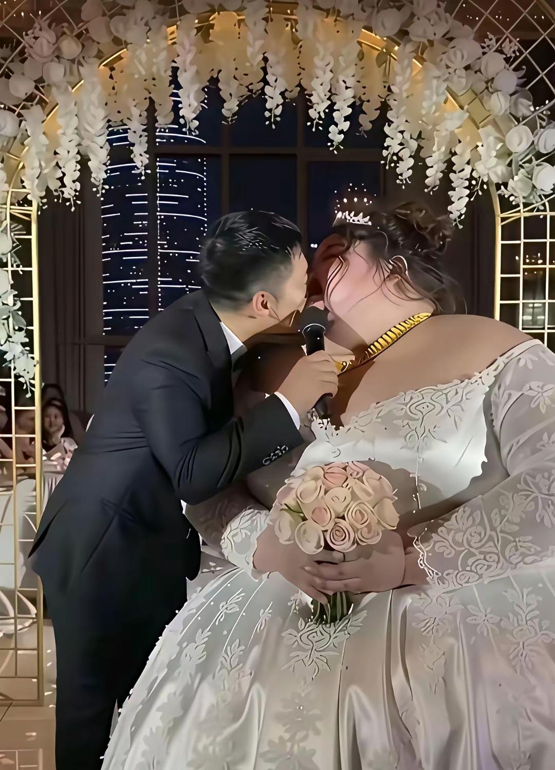 我的天哪，这男的真是钱迷昏了脑袋啊[笑着哭]