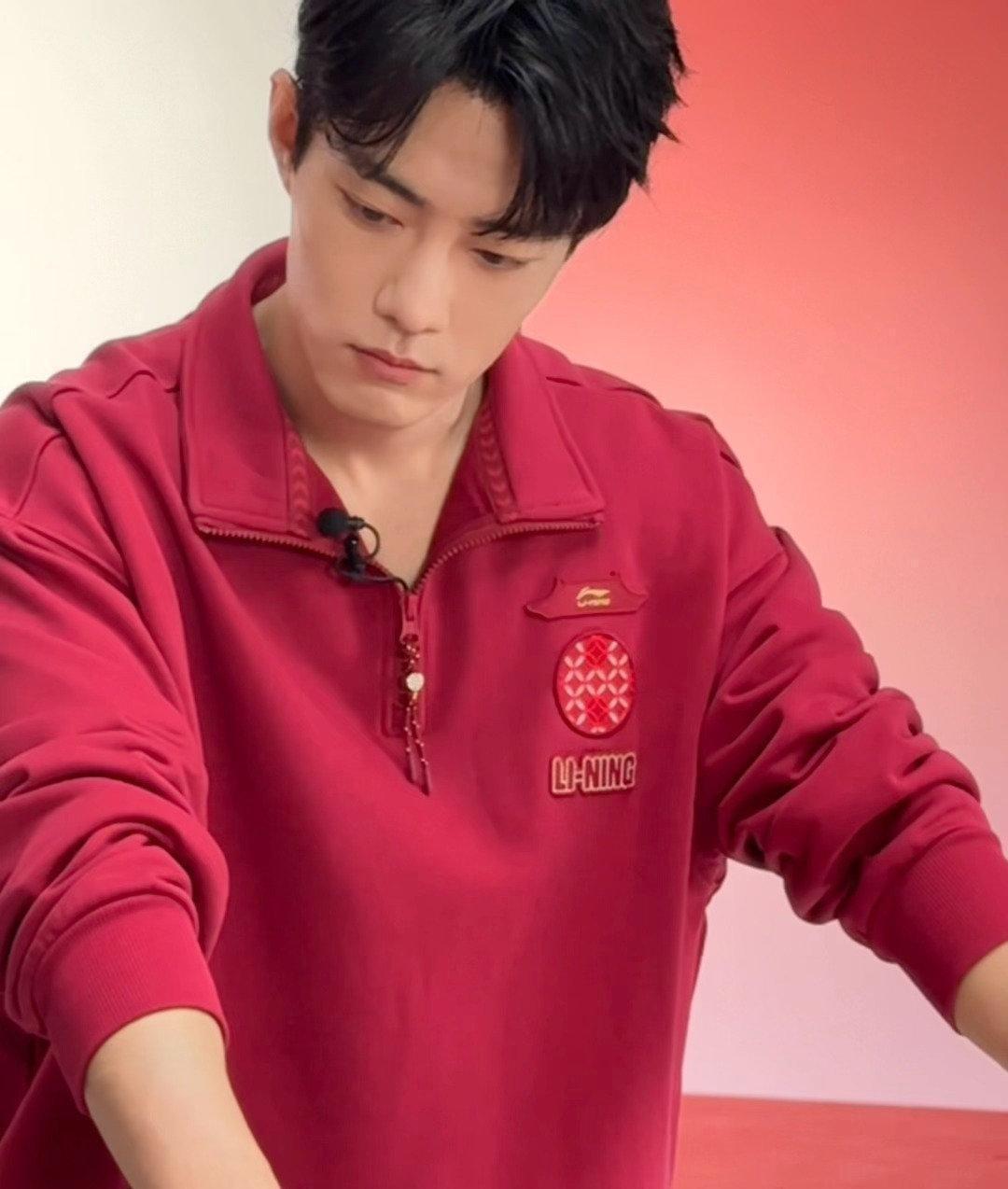 你以为昨晚是顶流对撞？错了，这是两场教科书级的“降维打击”。不是杨紫和肖战在