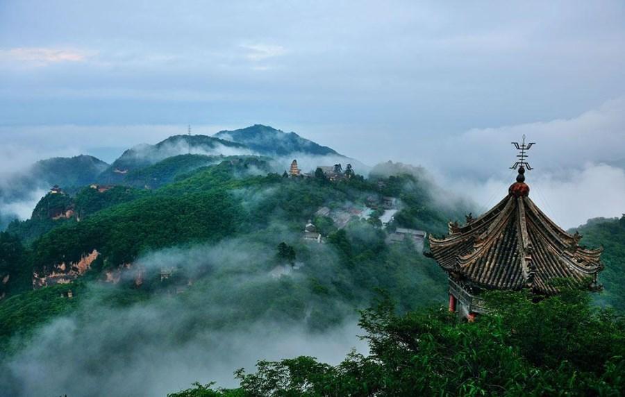 崆峒后峡,太阳掌等,是5a级旅游景区,级风景名胜区