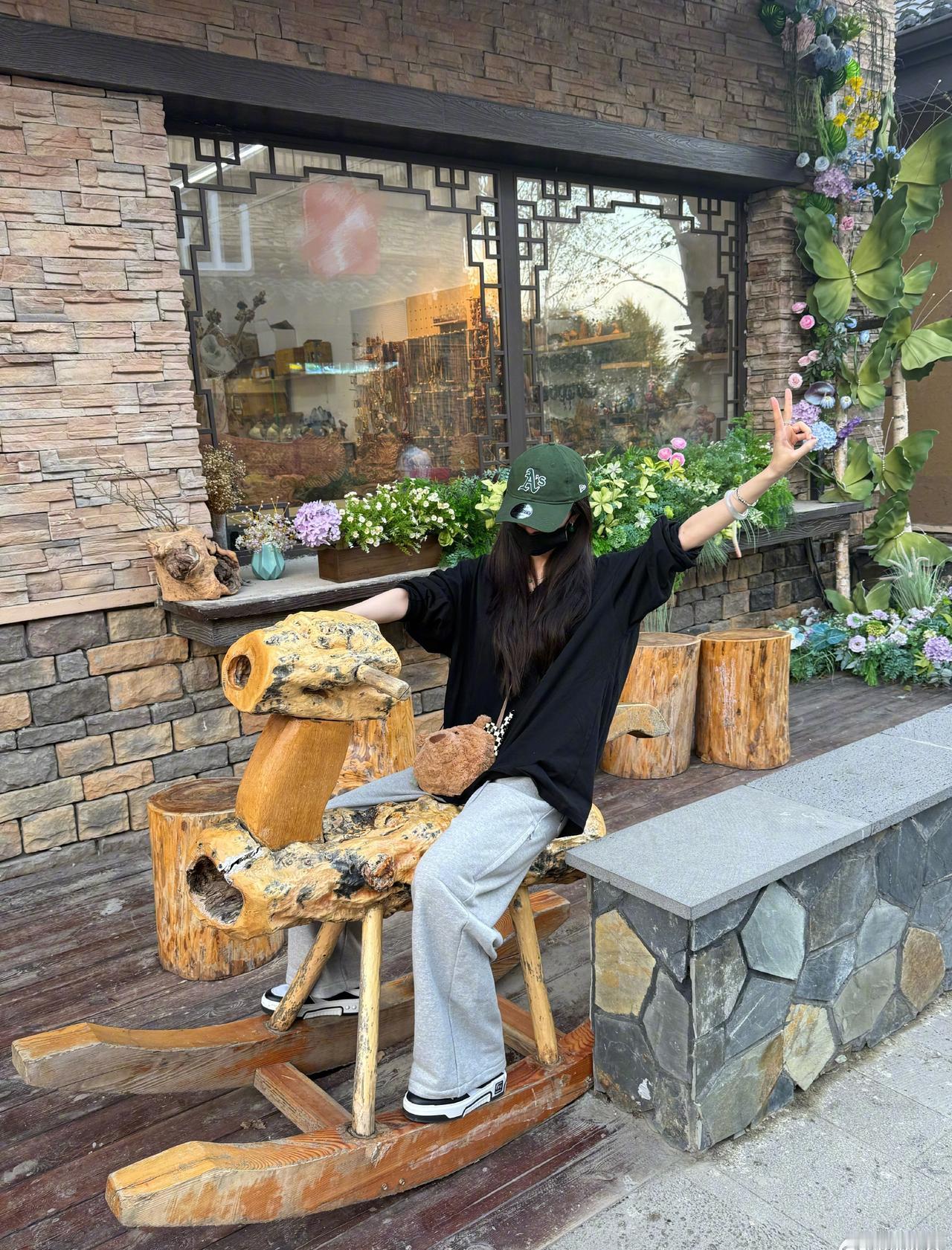 女明星私服‖杨幂、王楚然、卢昱晓、章若楠、包上恩、贾静雯、高圆圆​​​