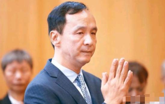 朱立伦继续凸显自身存在感！8月23日，朱立伦刊文表示，当年的八二三炮战，是一场“