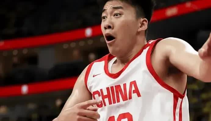 只有大胆启用新人中国篮球才有未来！王俊杰的横空出世让我们可以忘掉大公子张镇麟了，