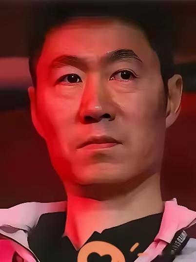王励勤主席面露难色，实乃形势所迫：樊振东正值当打之年却暂离赛场，男队世界前十仅占