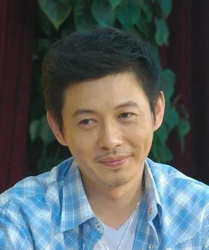 主持人程前曾在节目中平静却震撼地说：“在我14岁时，我听说我的叔叔程之才是我的亲