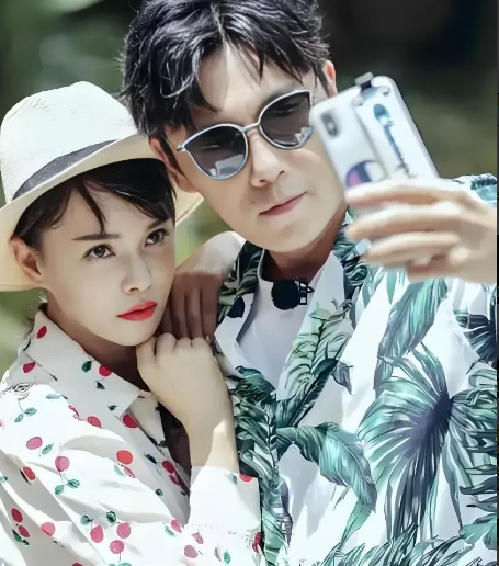 秦昊两口子可真有意思，倒不是说他带老婆孩子去欧洲度假，也不是说两口子去看