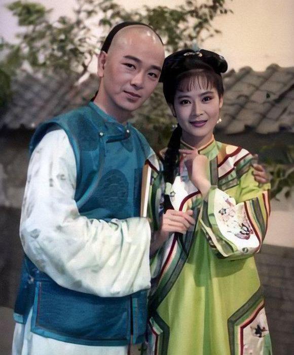 自从拍摄 《望夫崖》之后,俞小凡便再也没有拍过琼瑶阿姨的电视剧.