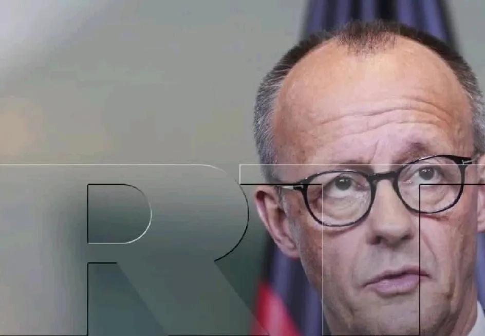 默茨近日明确表示，德国将继续支持乌克兰，即便面临国内左翼和亲俄右翼势力的反对。他