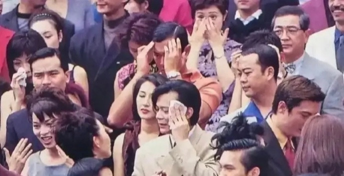 网友说自己第一眼先看到的是古天乐，我愣是找半天也没找到他​​​