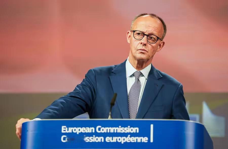 出头鸟来了！德国总理今天突然宣布：1月29日，德国总理默茨在联邦议院发表了一