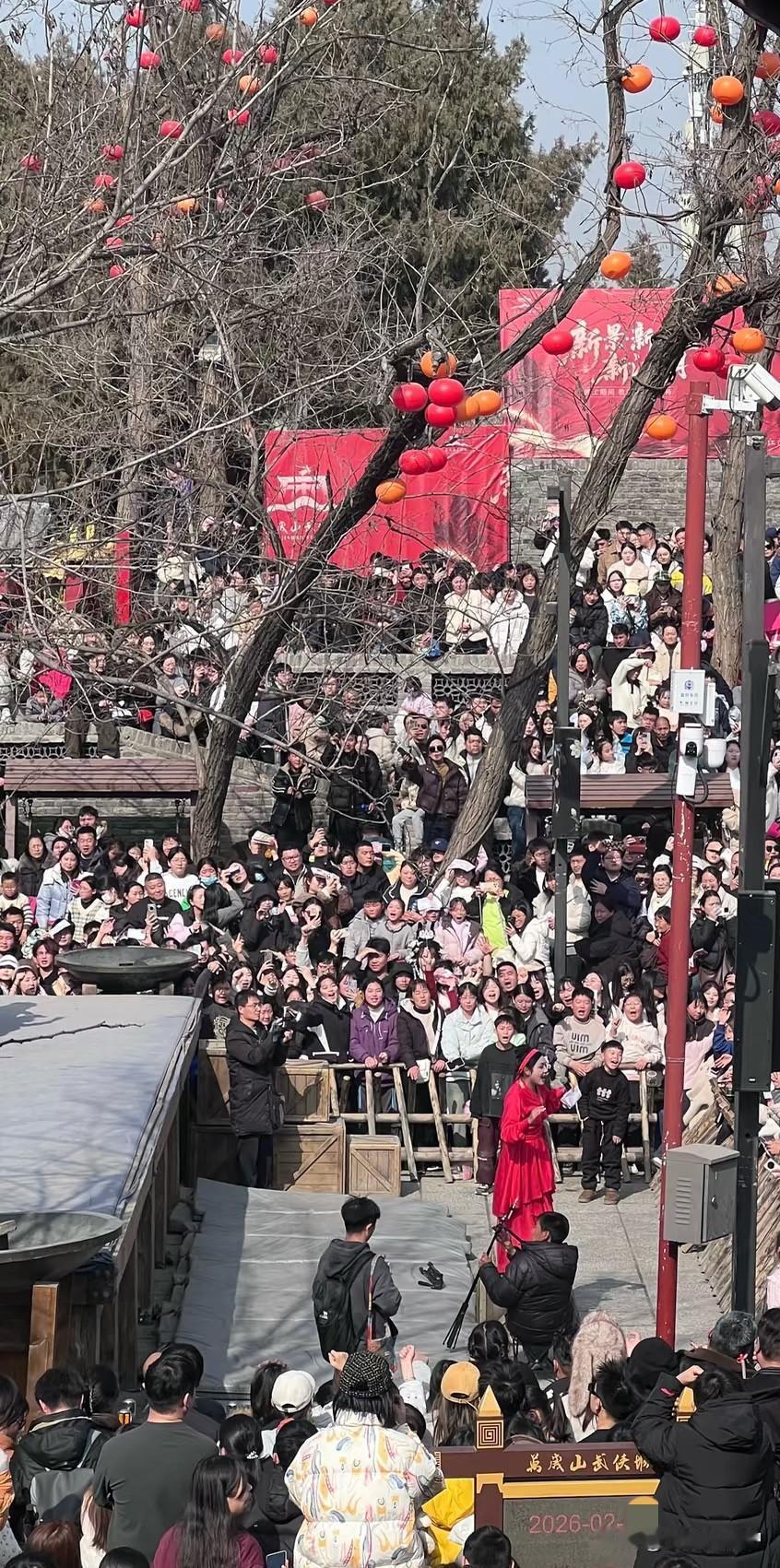 今年一改往年南下的习惯，一路西行，从济南出发，赴洛阳寻古韵，往西安品长安，本以为