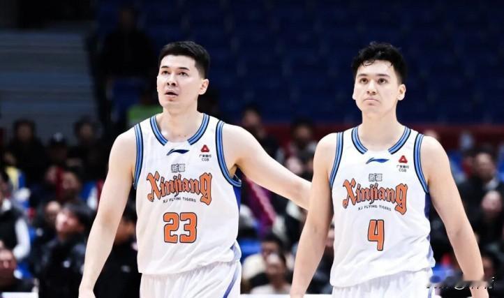 刘炜终于开窍了，把依伊力福拉提拿上了首发。北京时间12月30日CBA常规赛，新疆