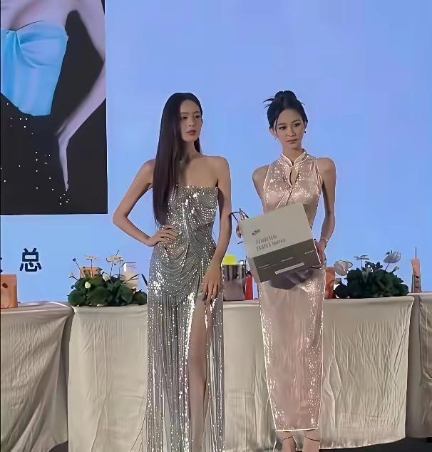 第一次见有比古力娜扎身材好的素人…腰臀比曲线很重要。