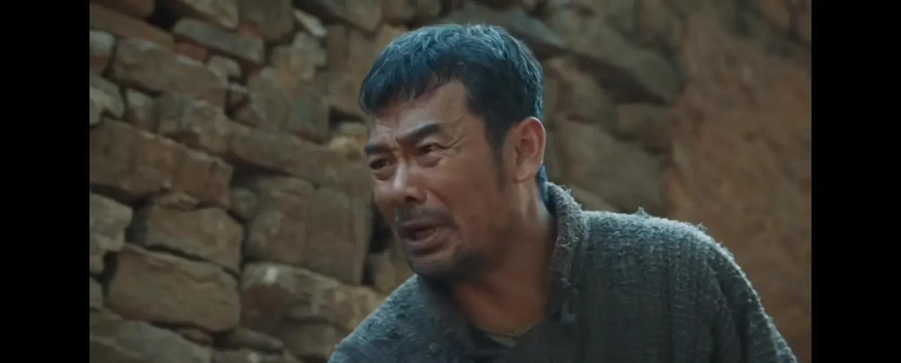 《生万物》原著里的封四更惨电视剧里是借了宁学祥五块大洋，翻了好几年才翻到十五块