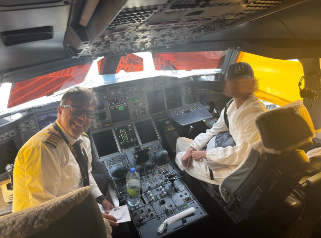一架空客A320突然下坠，事后爆出印度飞行员丑闻，导致24人严重受伤！8月4日，