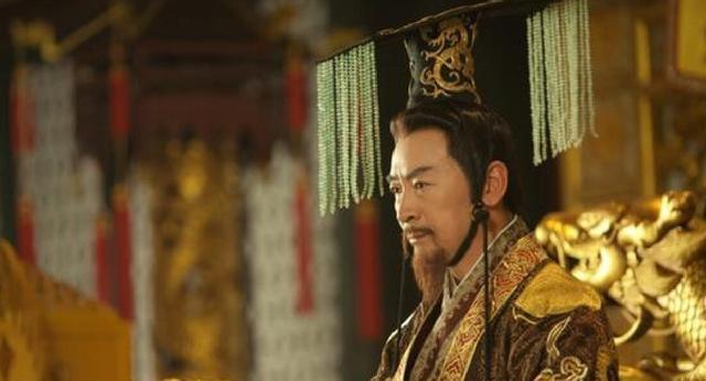 隋炀帝晚年沉溺享乐，朝政荒废，民不聊生。天下群雄并起，王朝摇摇欲坠。然而，这