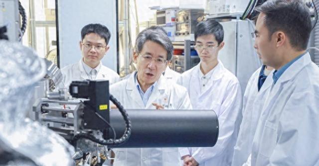 薛其坤落选2026年诺奖是一个极其危险的信号这个信号，其实我们已经看懂了。诺奖