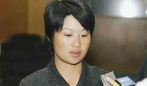 我保护自己也错了吗！”2003年，北京，3位男子深夜强行闯入女生宿舍，殴打其中一