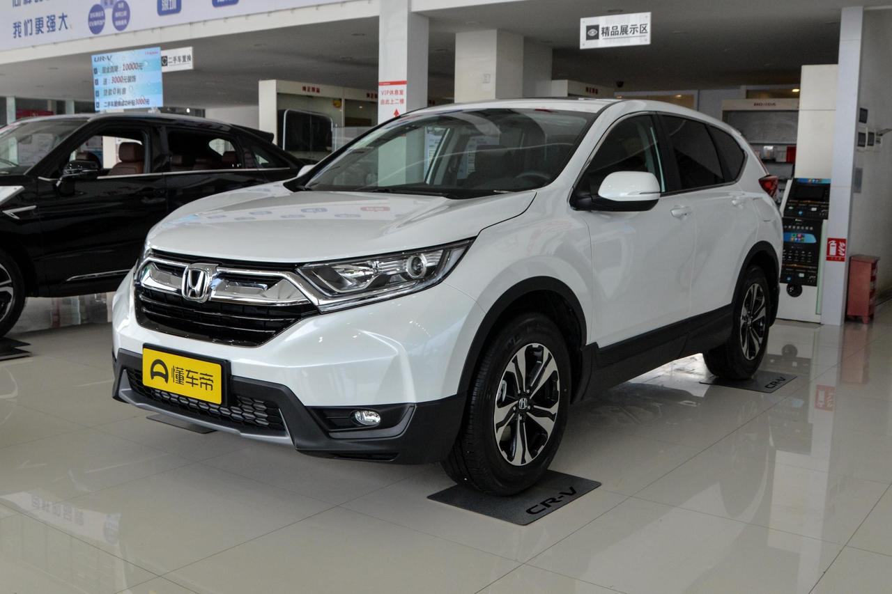 二手本田CR-V怎么买，太老的就不要考虑了。像第一代本田CR-V主要指的是200