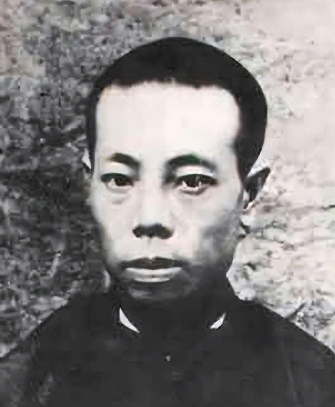 1930年，井冈山的农民领袖王佐被误杀。王佐是个地地道道的井冈山人，本是个土匪